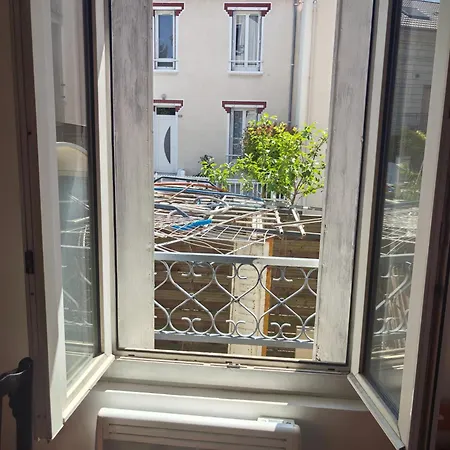 Paris Near 12univ Appartamento